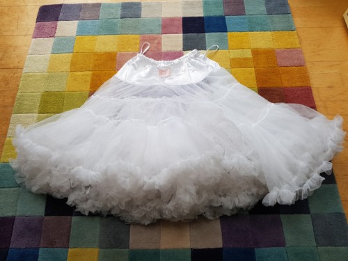 Hell bunny ruffle net - hell,